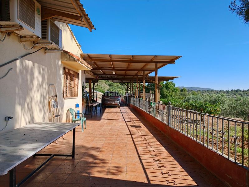 Foto 89d03fcf-a501-4477-9299-96a0338f2468. Chalet  en Buñol