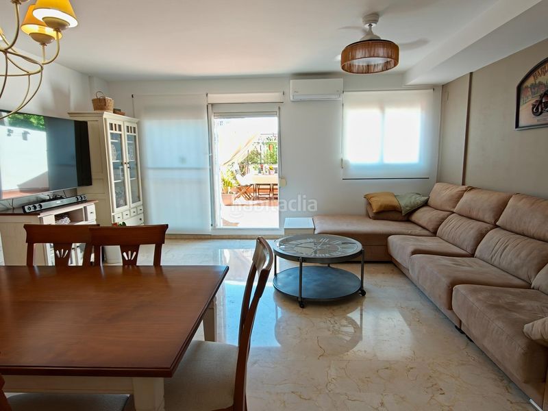 Foto e28b24ef-d773-4bf4-a1ae-71462b39054f. Casa adossada amb calefacció aparcament piscina a San Antonio de Benagéber
