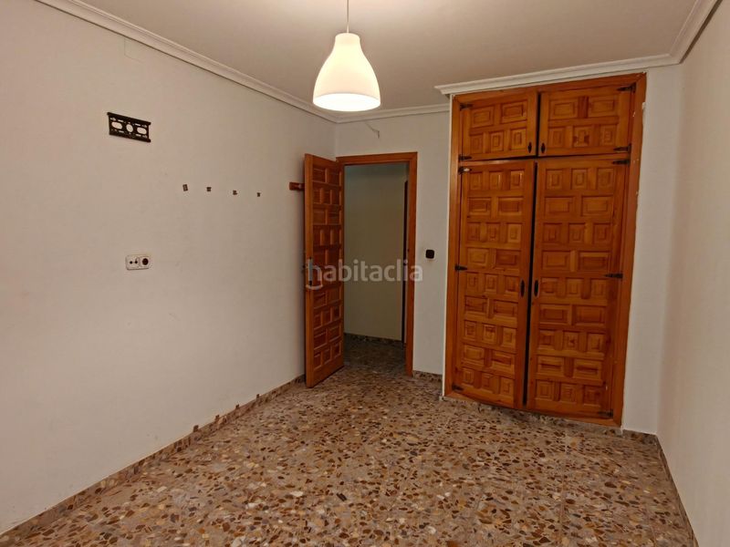 Foto 2f891638-696a-43de-8a82-609b90a8b87c. Casa amb aparcament a Yátova