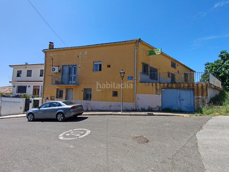 Foto be095976-89a5-4e52-8d9a-6b08799d6b53. Casa amb aparcament a Yátova