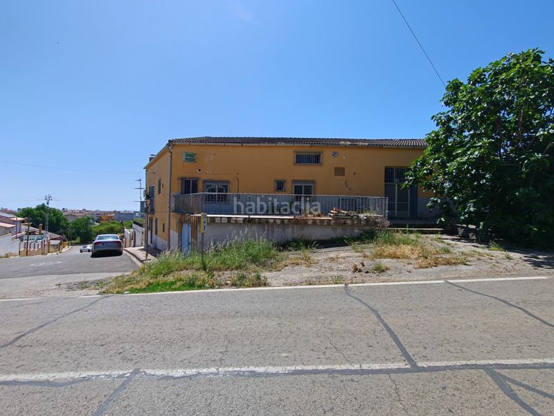 Foto d72ad4d2-e27c-40bc-8069-2d693c657c9c. Casa amb aparcament a Yátova