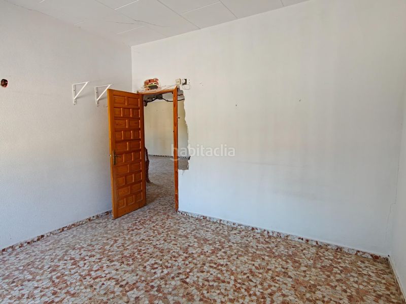 Foto df4d1680-b905-4c44-b7c7-d7960348e925. Casa amb aparcament a Yátova