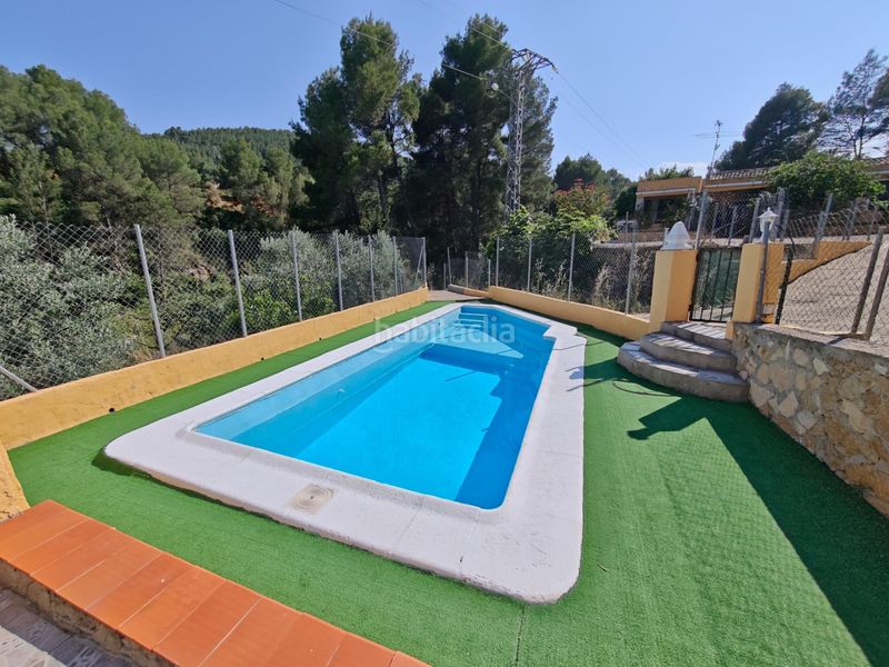 Foto 1fd53b9f-24b2-4119-b330-43e56b6dcdf5. Xalet amb piscina a Yátova