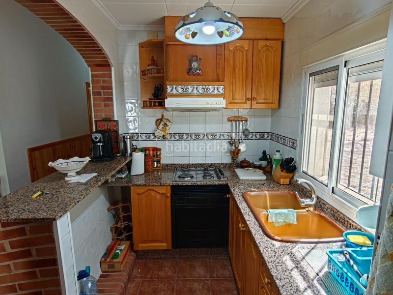 Foto a2b6e8a0-6552-4c0d-af88-42f8d989cc98. Chalet in numero 25 74 in Buñol