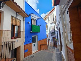 Casa in Buñol. Casa de pueblo