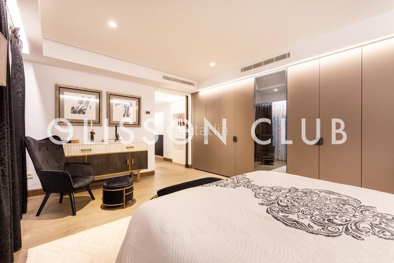 Foto 3d7f3ea1-6f99-4ead-97de-e7061c255119. Piso maravilloso dúplex reformado con excelentes calidades, a pocos metros del parque el retiro. en Madrid