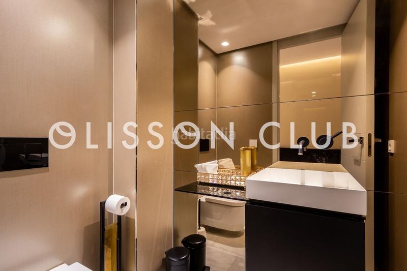 Foto a720b06b-adbd-40f3-8739-7778d638699c. Piso maravilloso dúplex reformado con excelentes calidades, a pocos metros del parque el retiro. en Madrid