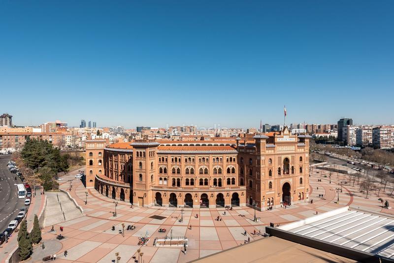 Foto 9d318430-20b6-4732-81fd-4f90ec36f0ba. Dachwohnung in Fuente del Berro Madrid