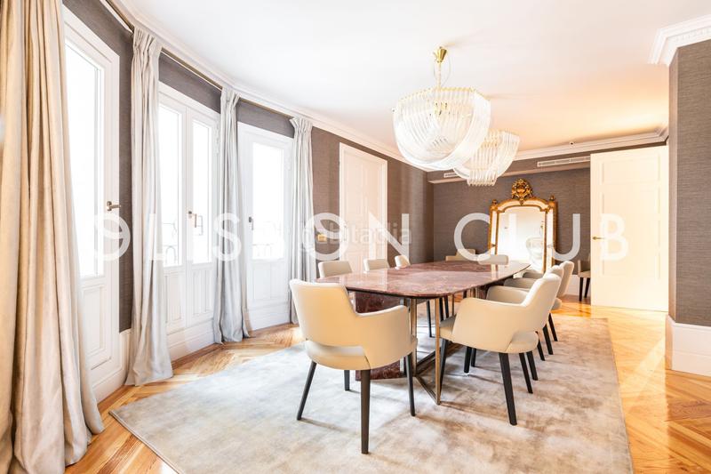 Foto febee68b-95b6-4741-af18-56d21937fb8c. Appartement dans Castellana Madrid