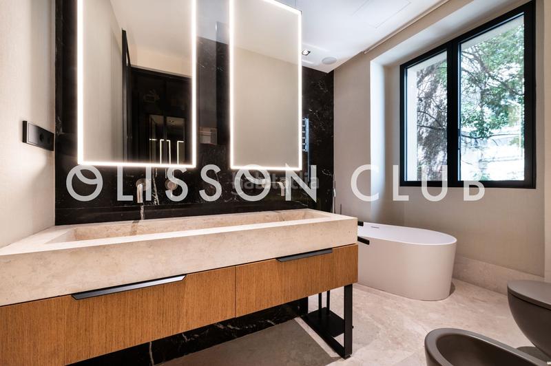 Foto b9b38984-3739-49ec-aa51-72ac43a477ad. Appartamento con riscaldamento in Castellana Madrid