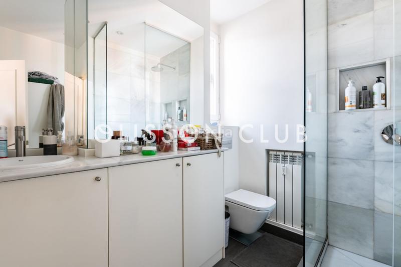 Foto 064c71fc-9c4b-4cdd-9c80-c6c684ffb2b0. Dúplex amb calefacció a El Viso Madrid