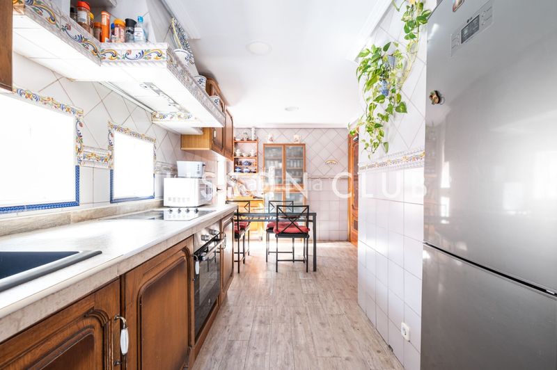 Foto 89ab9fb4-5c17-44e1-9059-75a6b2757a8d. Casa amb calefacció a Hispanoamérica-Bernabéu Madrid
