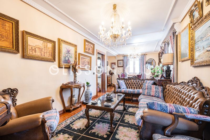 Foto e7c87d0b-c962-47fe-84fd-480f4fa47c83. Casa amb calefacció a Hispanoamérica-Bernabéu Madrid