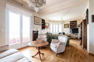Piso en Ríos Rosas-Nuevos Ministerios. Espectacular piso a reformar con cuatro terrazas y vistas 360
