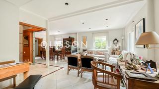 Casa a Niño Jesús. Exclusiva casa independiente junto al retiro