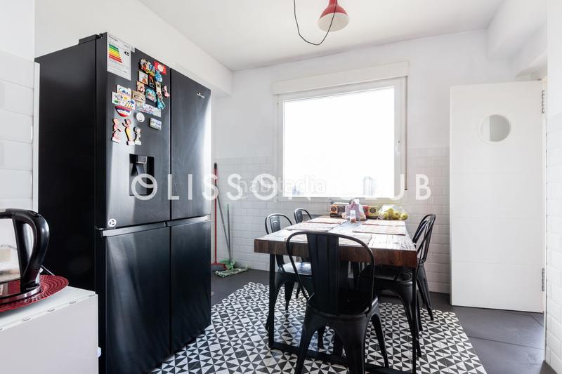 Foto 035e47ce-def6-4d57-95e9-459bc93c4930. Etagenwohnung mit heizung in El Viso Madrid