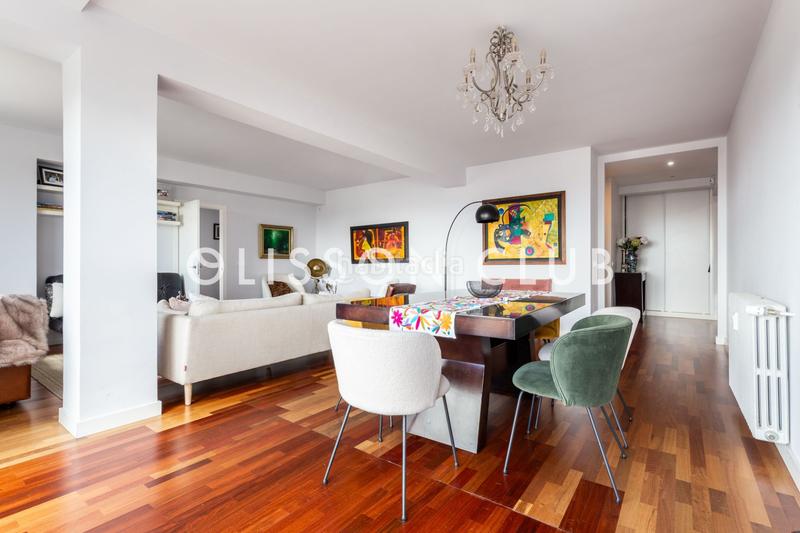 Foto 46f9f8e9-255b-4467-8b18-43b9f19dc934. Etagenwohnung mit heizung in El Viso Madrid