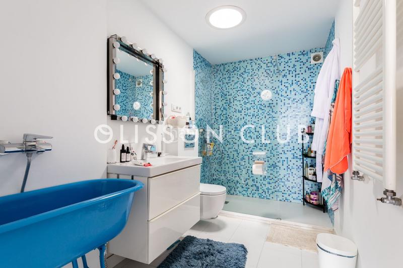 Foto 55cafe17-1e2a-4875-be99-41fb8a1d774d. Etagenwohnung mit heizung in El Viso Madrid