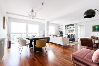 Pis en El Viso. Luminosidad, elegancia y amplitud en una de las mejores zonas de