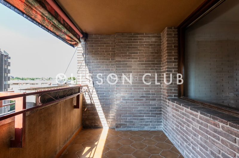 Foto 1f4c5536-2751-4ca3-bbf4-bf99c1fc66d6. Pis amb calefacció piscina a Colina Madrid