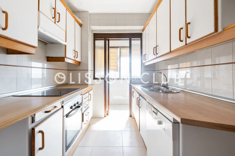 Foto 3565c9b4-5bf9-4a7a-826c-16cacd72c69c. Pis amb calefacció piscina a Colina Madrid