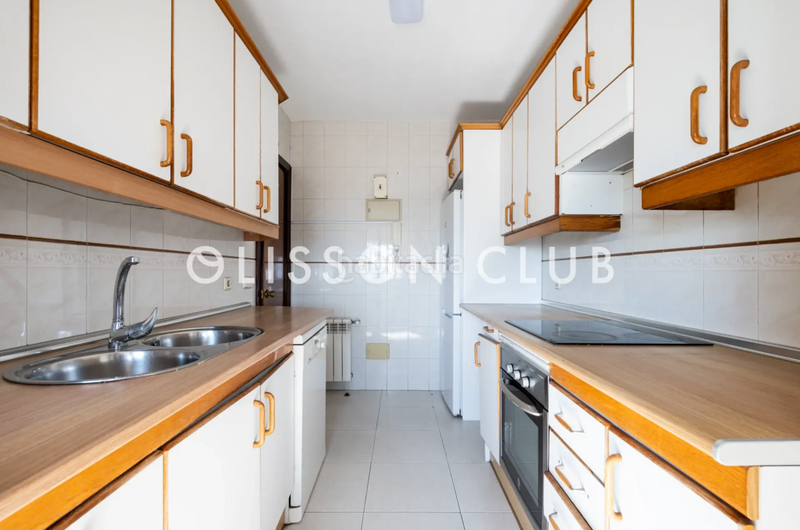 Foto cc831a34-bed2-454a-b021-927c7d56d5c5. Pis amb calefacció piscina a Colina Madrid