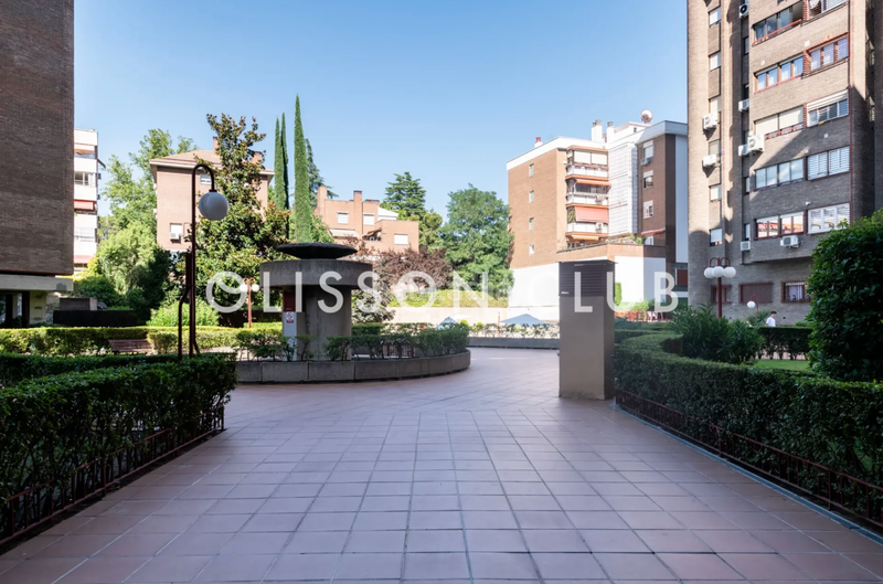 Foto fb93d16e-fc07-4d9e-9e3a-db2ada41b888. Pis amb calefacció piscina a Colina Madrid