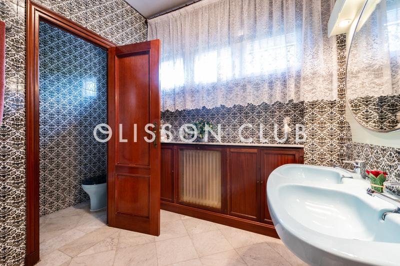 Foto a21a5c96-3735-4aa5-9d73-85a4052e8d46. Casa exclusivo chalet independiente en parque conde de orgaz en Madrid