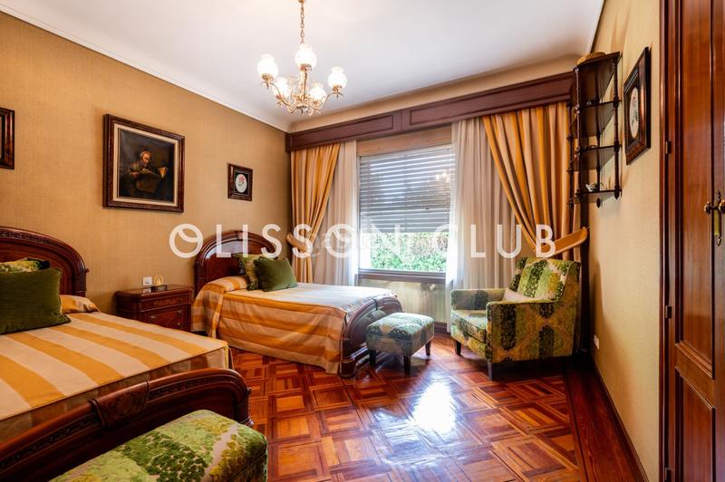 Foto e3070a3a-ba23-4b62-8051-91fea41da3ce. Casa exclusivo chalet independiente en parque conde de orgaz en Madrid