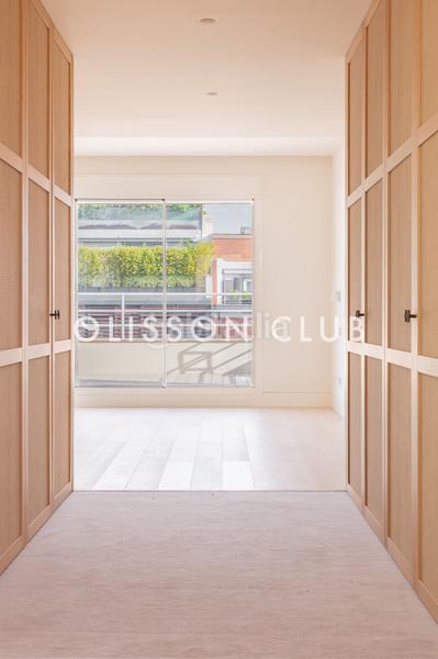 Foto ef596a8e-8e58-4a8e-ac09-a9644ffbd021. Attico con riscaldamento in Castellana Madrid