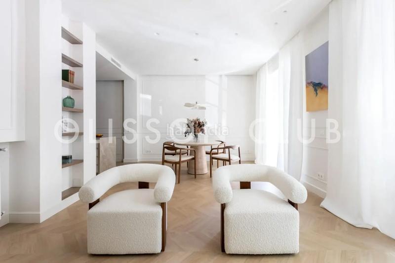 Foto 5ce314e1-a138-4ad1-ba7c-e150e1daf987. Flat with heating in Almagro Madrid