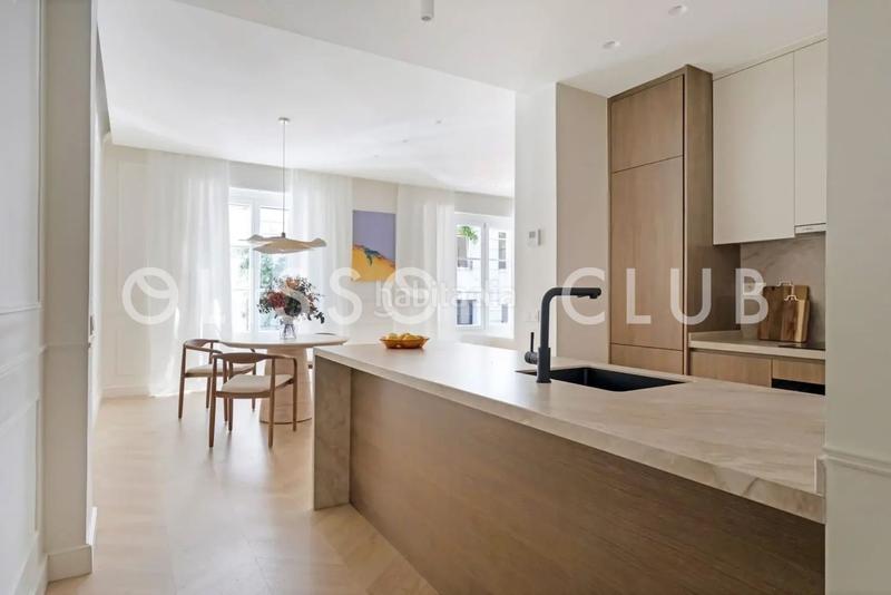 Foto a1e976f8-7cc4-4228-9fc1-73a23eb7ea97. Flat with heating in Almagro Madrid