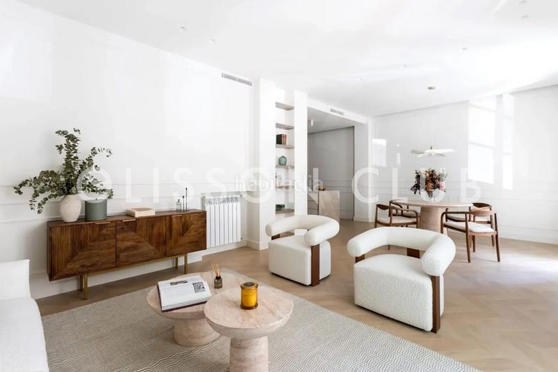 Foto f7deec66-27c4-4306-8fc3-c85f5c6e60d4. Flat with heating in Almagro Madrid