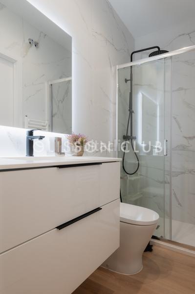 Foto aee11a9c-4737-4e81-b6d8-80d131d445a0. Appartement avec chauffage dans Recoletos Madrid