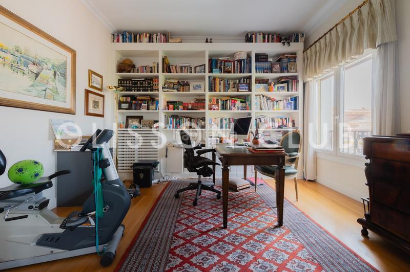 Foto f20b1e8c-0bb8-40a0-862f-df05431216a2. Etagenwohnung mit heizung in Almagro Madrid