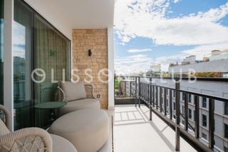 Piso en Recoletos. Fantástico ático con terraza en la mejor zona de recoletos.