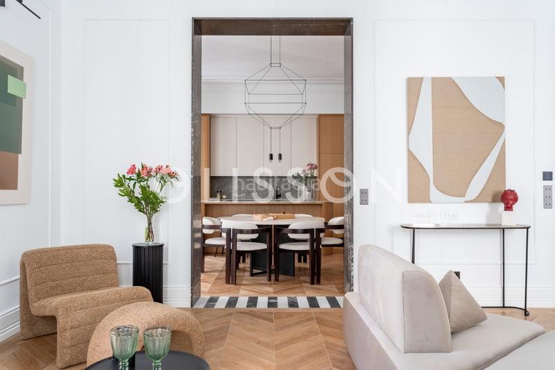 Foto 8a57cd99-a03e-48d2-bb28-40b9f053996f. Etagenwohnung mit heizung in Justicia-Chueca Madrid