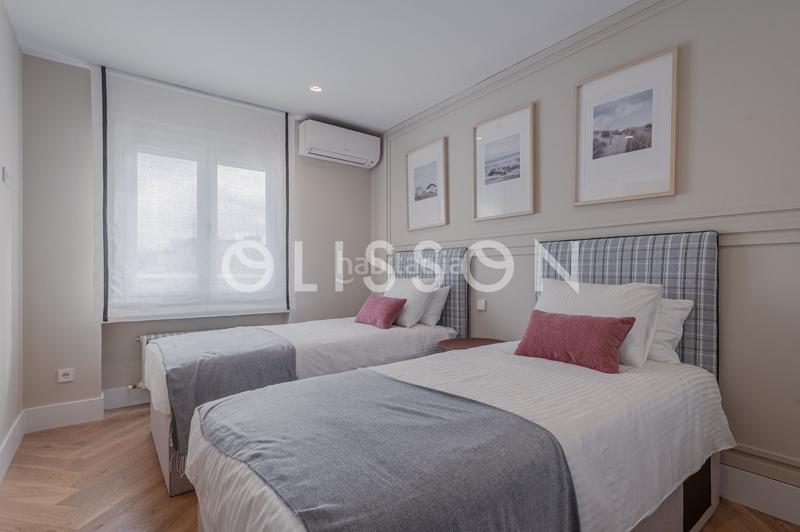 Foto 3652d827-7205-4698-ae6f-17e9b623c8c5. Àtic amb calefacció a Recoletos Madrid