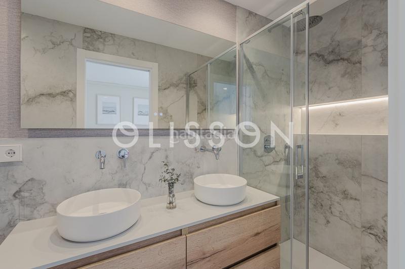 Foto 9dbb9448-eb2d-41de-8044-e02c355f4e37. Àtic amb calefacció a Recoletos Madrid