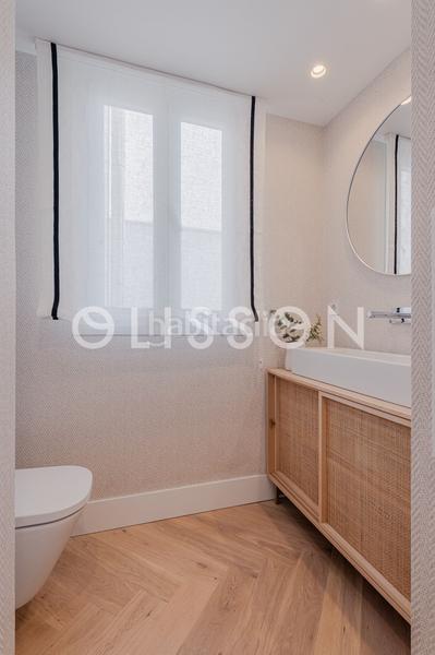 Foto fe37335d-477b-499b-b7c8-e8b12e19daeb. Àtic amb calefacció a Recoletos Madrid