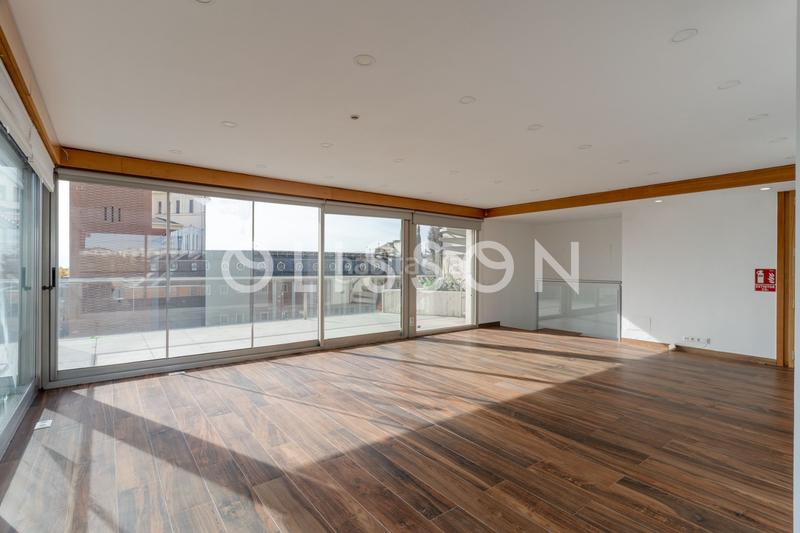 Foto 2e66298a-f384-4175-b1a5-6d2b48bbadad. Dúplex ático dúplex con piscina privada en El Viso. en Madrid