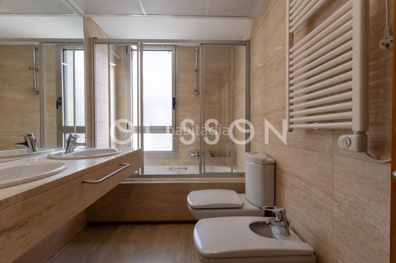 Foto 977b278d-7767-44e2-8807-c968330bd687. Dúplex ático dúplex con piscina privada en El Viso. en Madrid