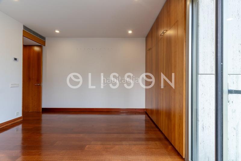 Foto ce267ff9-3cce-4841-b944-126d381570c8. Dúplex ático dúplex con piscina privada en El Viso. en Madrid