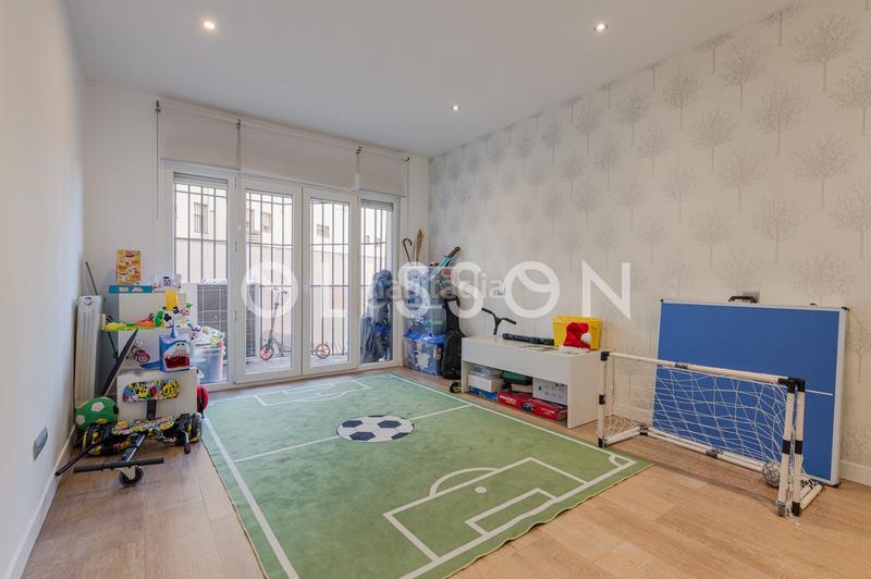 Foto 16f6bf80-1d21-4f94-b8b0-8dc1b4074cf7. Appartement avec chauffage dans El Viso Madrid