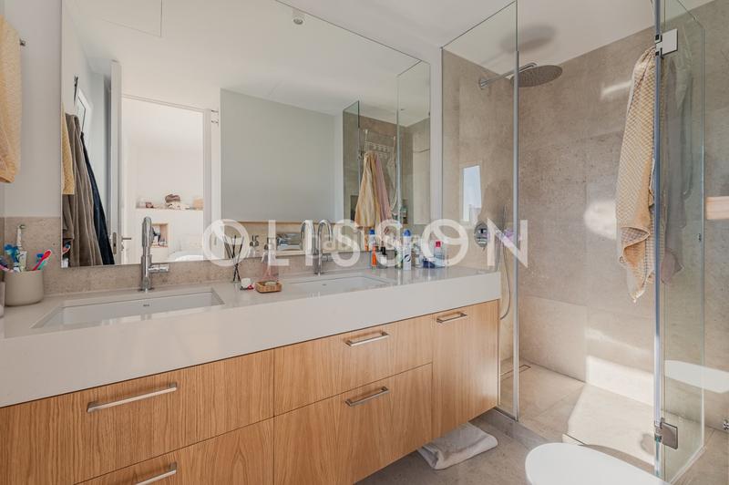 Foto 11ce1484-85f1-47b7-bcf8-1c60d524c5a2. Etagenwohnung mit heizung in Vallehermoso Madrid