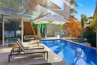 Dúplex a Conde Orgaz - Piovera. Dúplex con  jardín y piscina en urbanización de lujo en conde or
