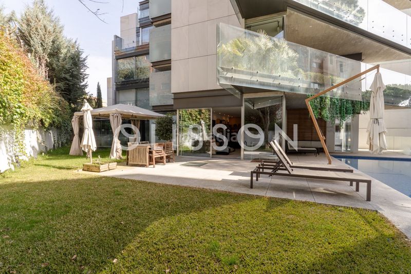 Foto cdf9802b-b80b-47bf-8c43-968413fb3468. Dúplex amb calefacció piscina a Conde Orgaz - Piovera Madrid
