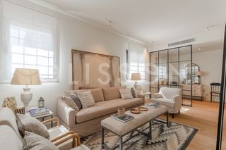 D�plex en Ciudad Jard�n. Una vivienda singular con gran espacio exterior en pleno madrid