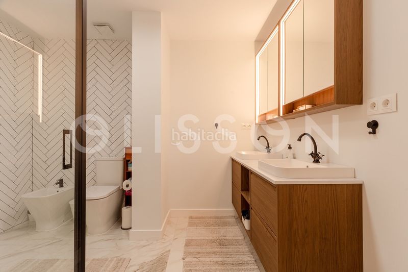 Foto 6590d0c0-8c83-4017-8676-33cb41d6981b. Dúplex amb calefacció piscina a San Juan Bautista Madrid