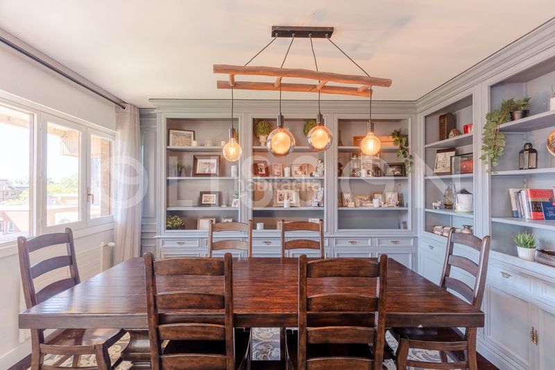 Foto 79dad2a4-6041-4be8-a651-e04613a8f356. Dúplex amb calefacció piscina a San Juan Bautista Madrid